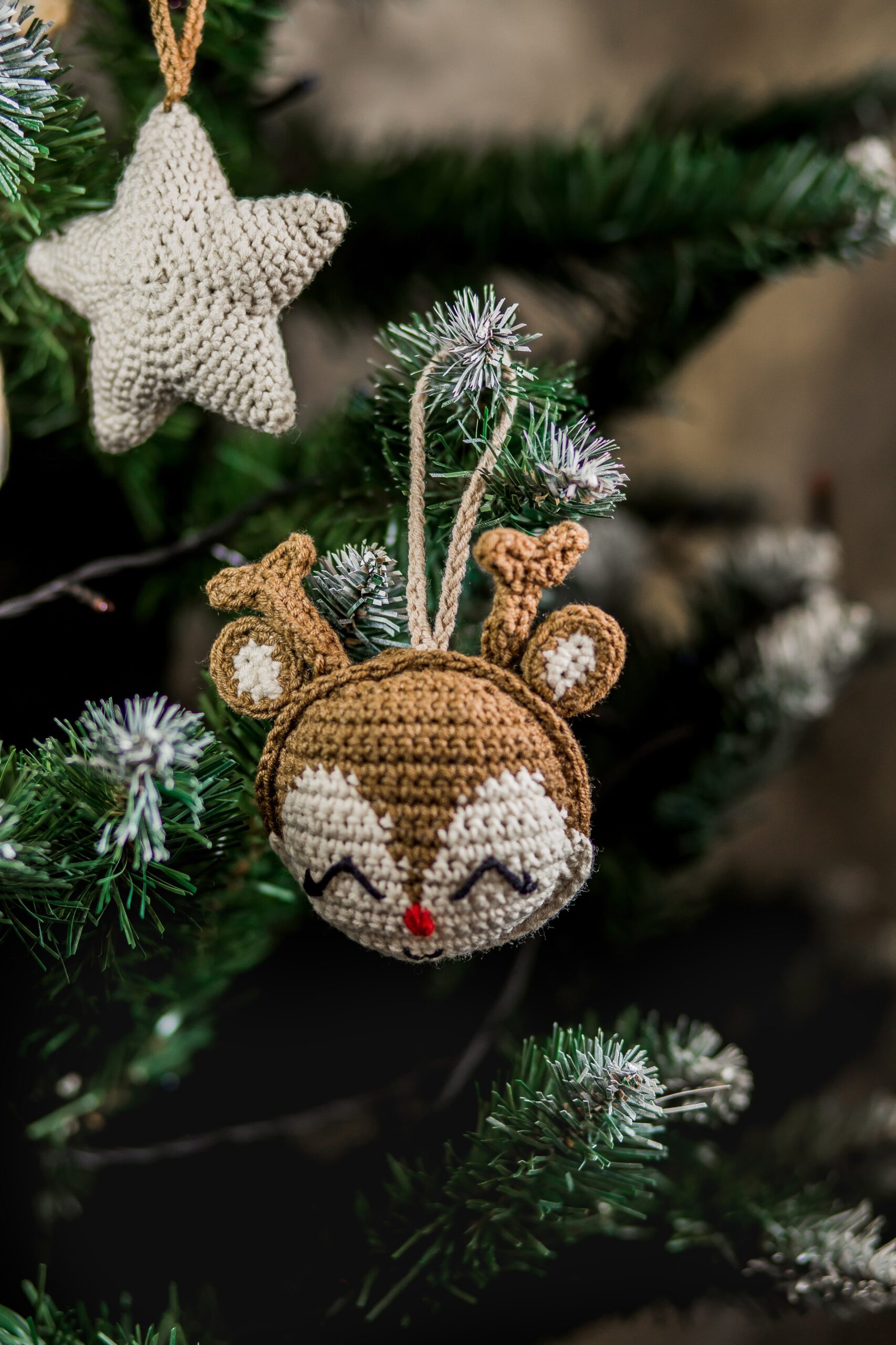 The Woodland Wonders" Christmas Decor Set - Image 2